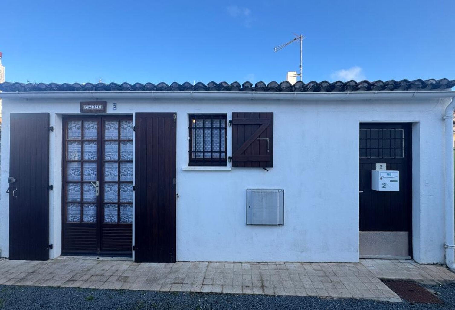 Maison À Vendre - GRAND VILLAGE — photo 1