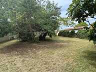 Beau terrain à bâtir plat et arboré, proche commodités — photo 2