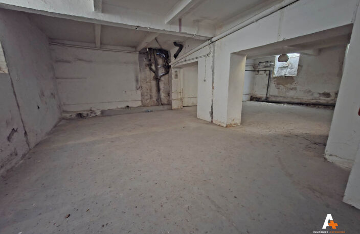 Marseille 13005/ Local de 98 m2 avec usage commercial possible — photo 2