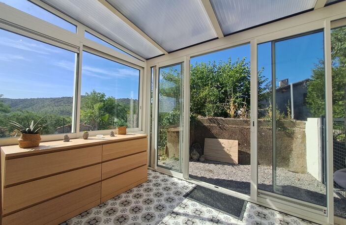 Maison de 66 m2 entièrement rénovée et meublée   Secteur Joyeuse au calme — photo 2