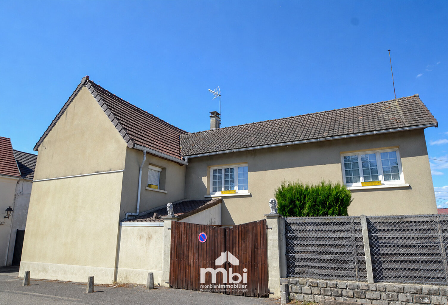 Maison individuelle 140m2 à MARLY LA VILLE — photo 1