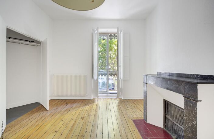 Toulouse Saint Georges Carnot appartement de type 2 dans un immeuble de caractère — photo 2