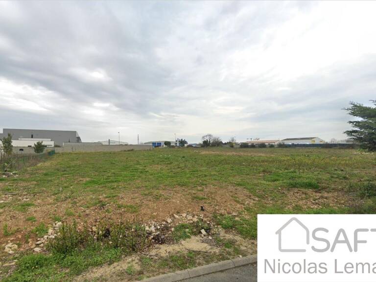 A vendre très beau terrain d'une superficie de 283 m² libre de constructeur LOT N° 2 sur NIORT proche zone commerciale. — photo 1