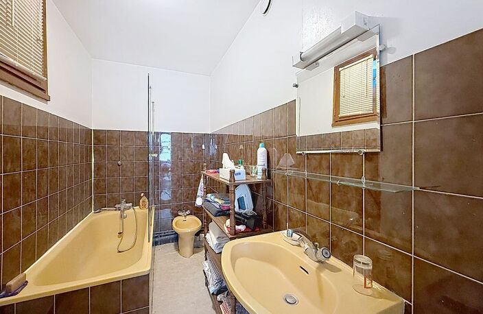 Appartement T1 bis - 45m² - GARAGE - POITIERS/CENTRE VILLE — photo 4