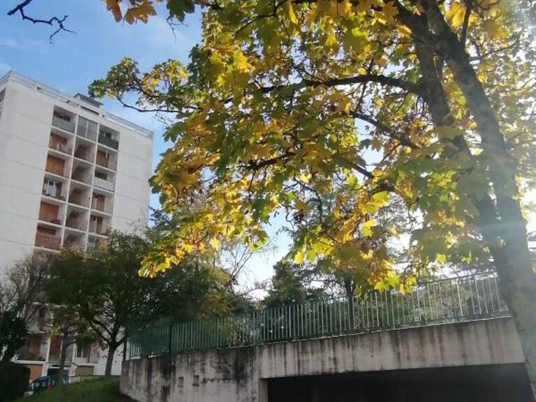 Parking À Louer - POITIERS — photo 1