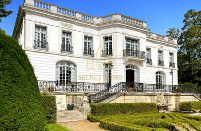 Magnifique château de 500m² avec dépendance en bord d'Eure à 1h de Paris — photo du bien