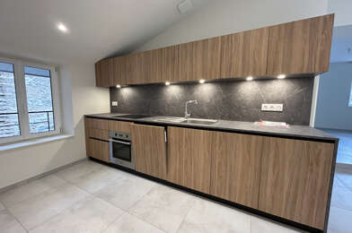 Appartement 3 pièces 833 €