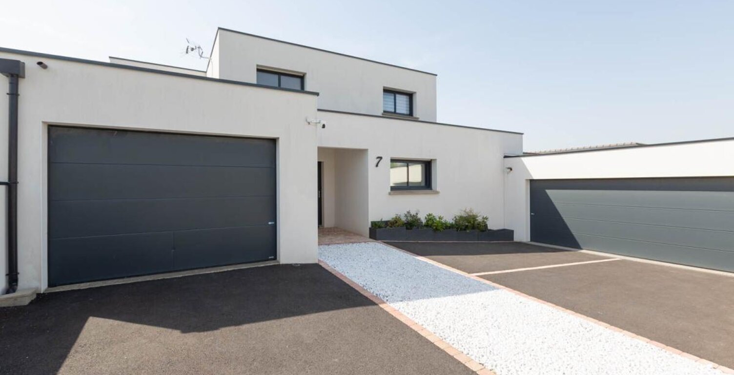 Maison familiale moderne de 154 m² – 6 chambres – Piscine – Terrain de plus de 650 m² — photo 1