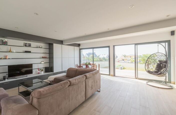 Maison familiale moderne de 154 m² – 6 chambres – Piscine – Terrain de plus de 650 m² — photo 4