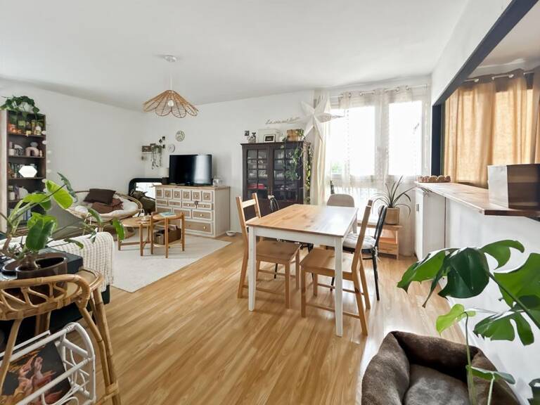 Bel appartement rénové avec balcon ⛱️ — photo 1