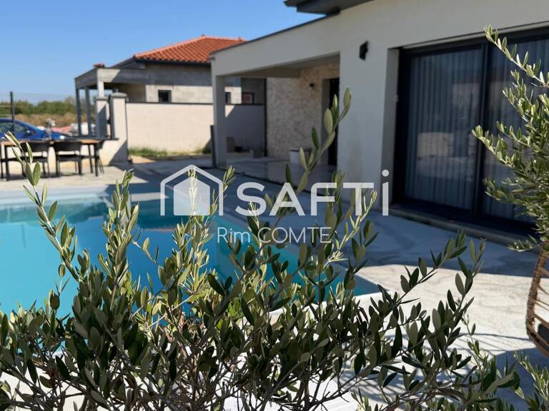 Maison contemporaine où design, confort et prestations de qualité se conjuguent autour d'une superbe piscine 7/3en PVC armé!! — photo 1