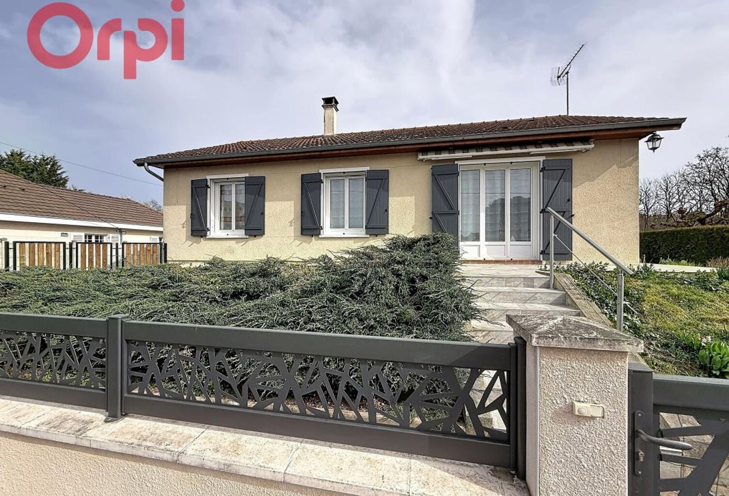 Maison À Vendre — photo 1