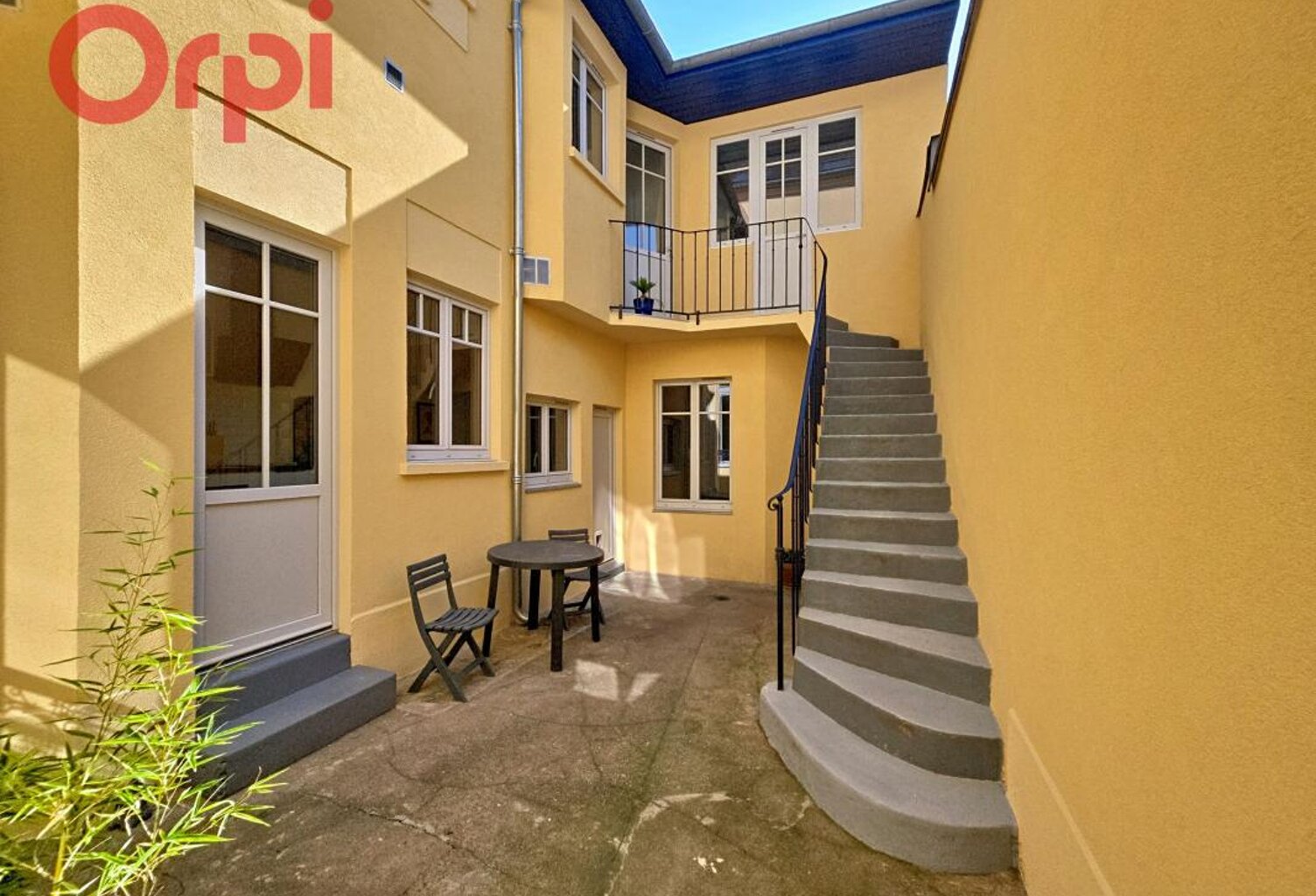 Maison À Vendre Coeur de ville — photo 1