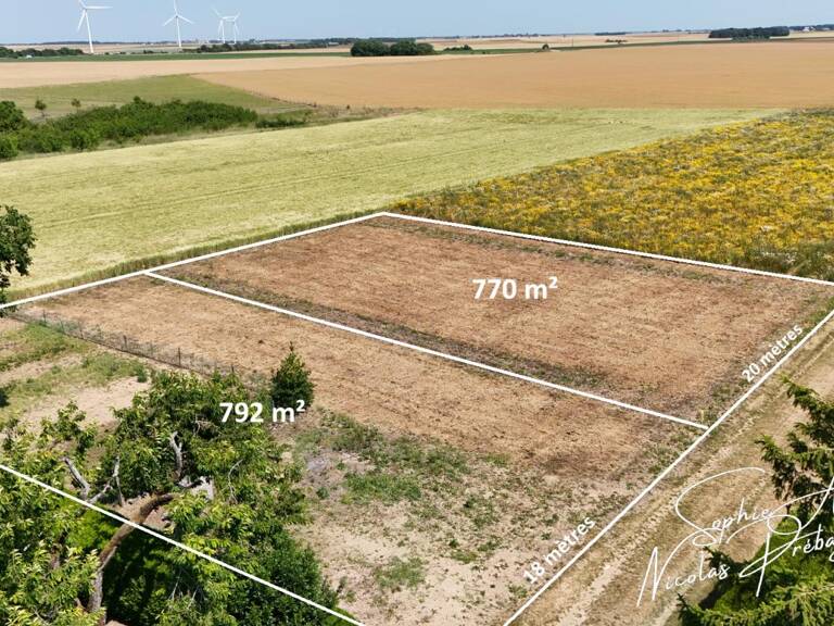 TERRAIN À BÂTIR 770m²  À LA CAMPAGNE — photo 1