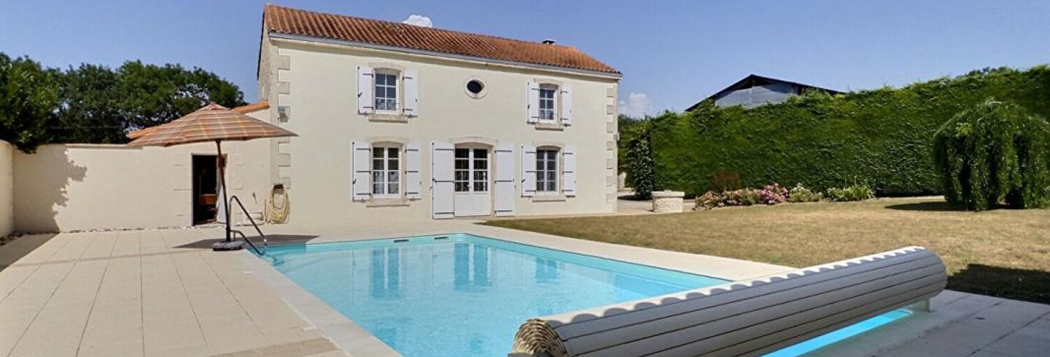 Maison 6 Pièces 189 m² à vendre à Saint-Martin-de-Bernegoue (79230)
