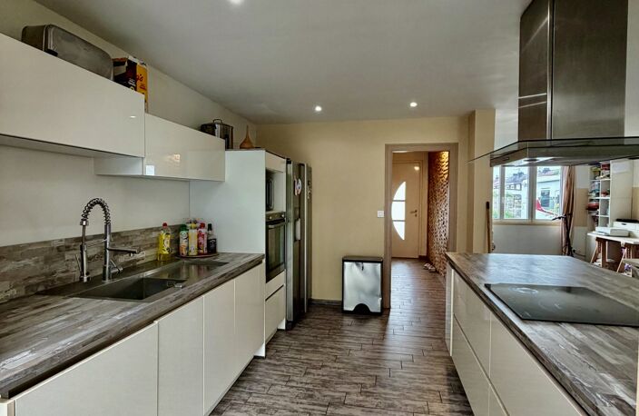 Vente Maison/villa 5 pièces — photo 4