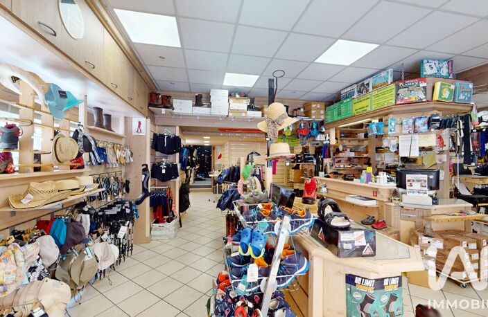 Vente Habillement, Textile 110 m&sup2; — photo 5