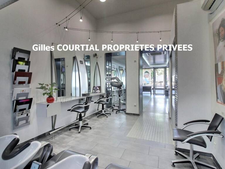 Saint Etienne 42000 Fonds de commerce, salon de coiffure 85m² — photo 1