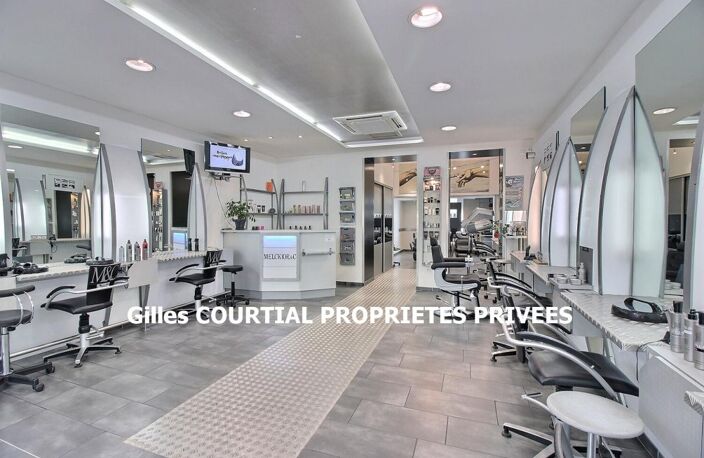 Saint Etienne 42000 Fonds de commerce, salon de coiffure 85m² — photo 2