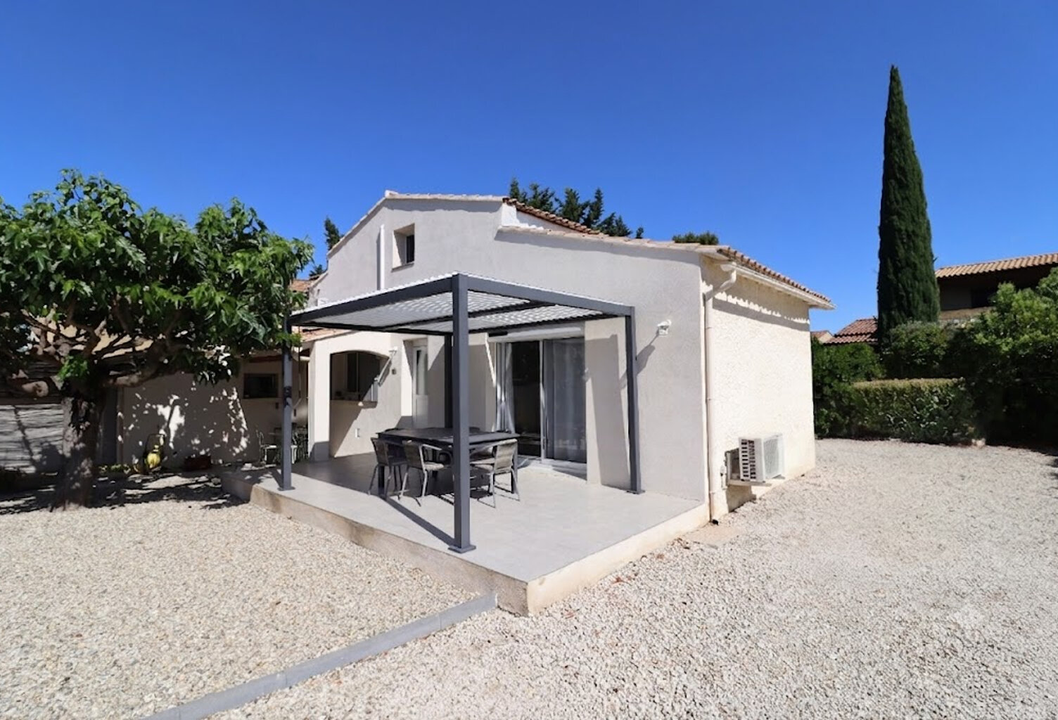 Maison Morieres Les Avignon 4 pièce(s) 91 m2 — photo 1