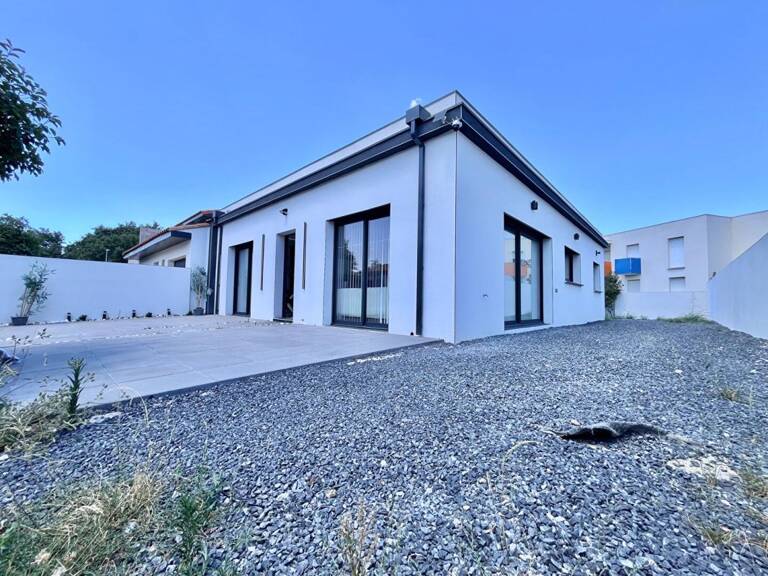Magnifique maison de plain-pied de 102 m²  de style contemporaine sur un terrain 3 faces de 299 m² — photo 1
