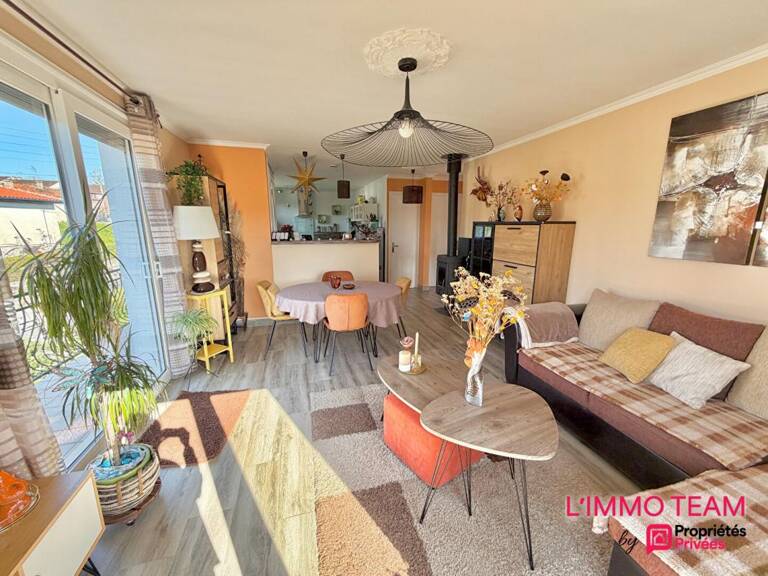 Luzech Maison 3 chambres sur près de 1000 m² de terrain proche commodités — photo 1