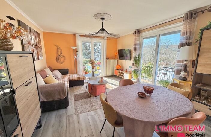 Luzech Maison 3 chambres sur près de 1000 m² de terrain proche commodités — photo 2