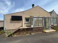 Maison plan-pied, 3 pièces, double garage et cour — photo 2