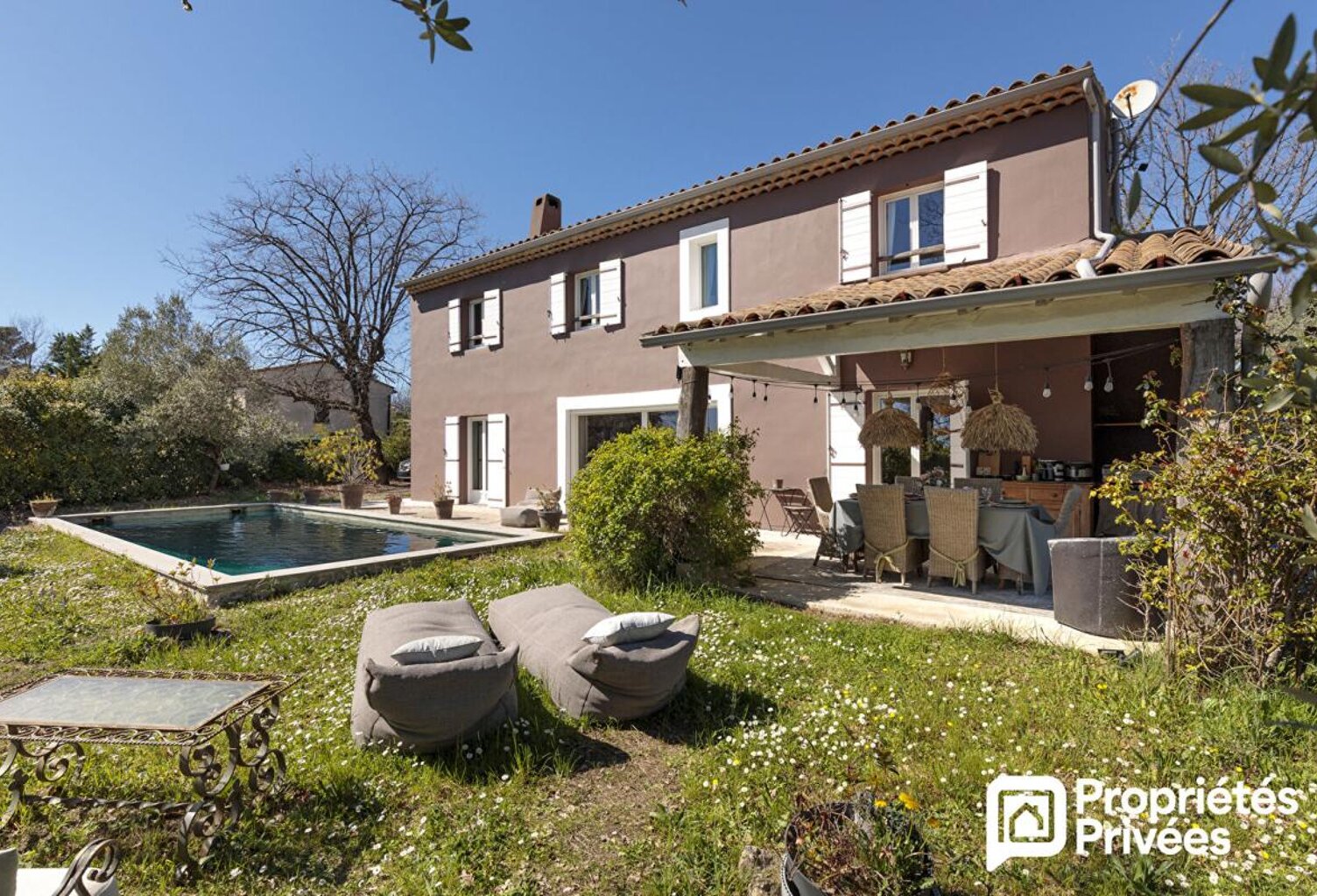 Villa avec piscine, jolie dépendance et vue dégagée — photo 1