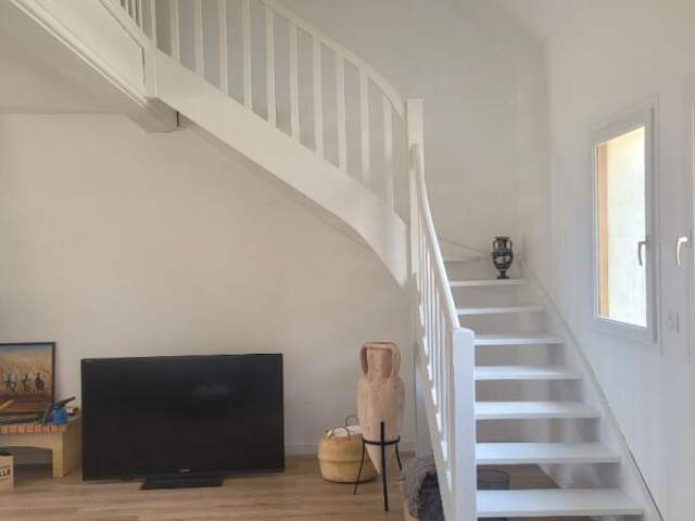 Maison en pierre du XVIIIe sur parcelle de 436m² — photo du bien