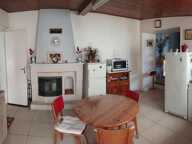 Maison en pierre  70 m² habitables  Garage de 36 m²  Terrain clos sans vis-à-vis  À 9 min de Luçon et moins de 15 min des plages — photo 2