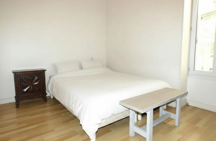 Maison en pierre  70 m² habitables  Garage de 36 m²  Terrain clos sans vis-à-vis  À 9 min de Luçon et moins de 15 min des plages — photo 5