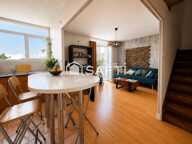 T3 en Duplex traversant avec parking et grenier — photo 2