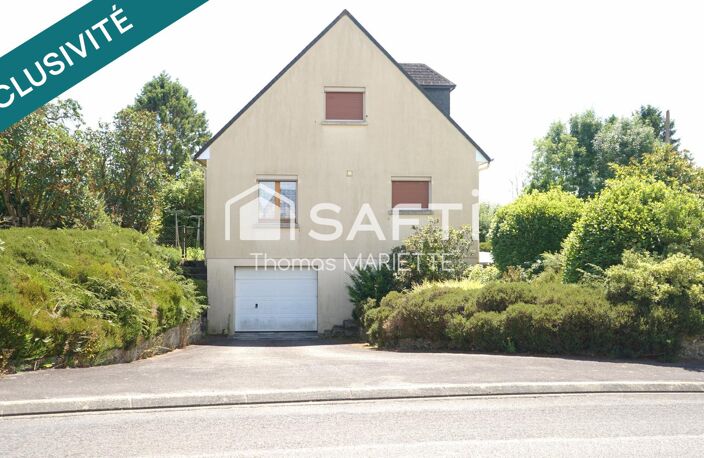 Situé à proximité immédiate des commodités, ce pavillon familial de 5 pièces offre de beaux volumes, 3 grandes chambres lumineuses, un sous-sol complet et un agréable terrain arboré avec arbres fruitiers. Habitable de suite, il séduira les familles à la recherche d'espace, de confort et d'un bien à personnaliser selon leurs envies. — photo 2