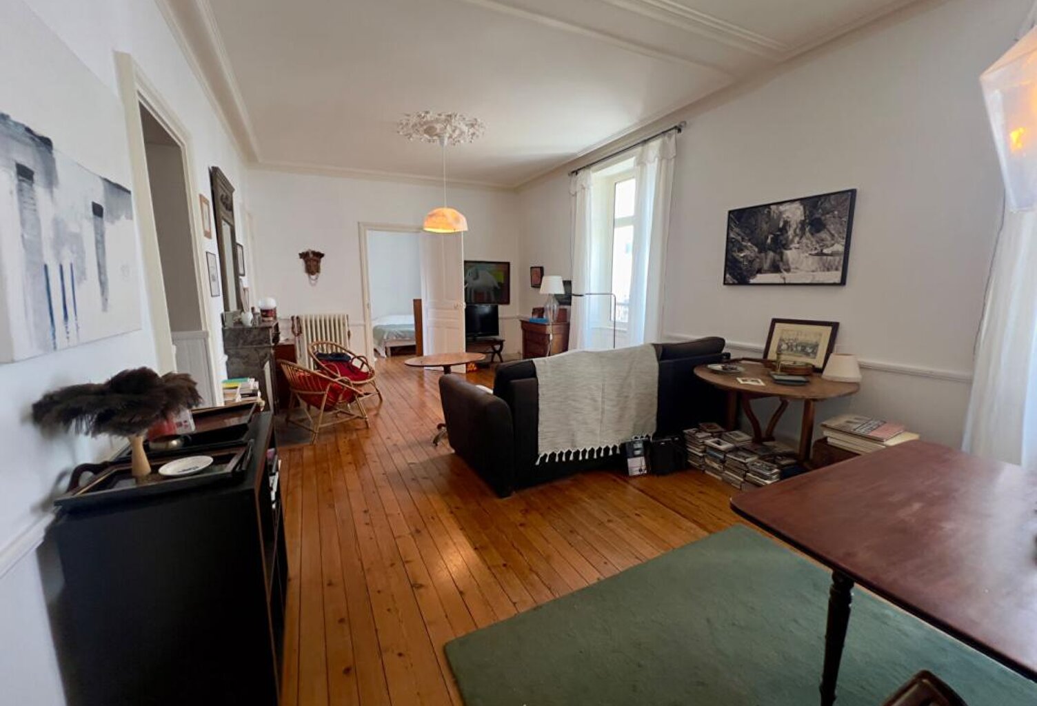 VANNES - CENTRE-VILLE - APPARTEMENT DE CARACTÈRE DE 84 m² DANS UN IMMEUBLE DU XIXe SIÈCLE — photo 1