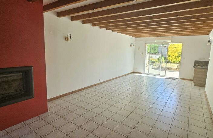 Vente Maison/villa 6 pièces — photo 2