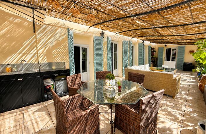 Appartement de caractère de 174 m2 avec terrasse de 55 m2 - Centre-ville Hyères — photo 3