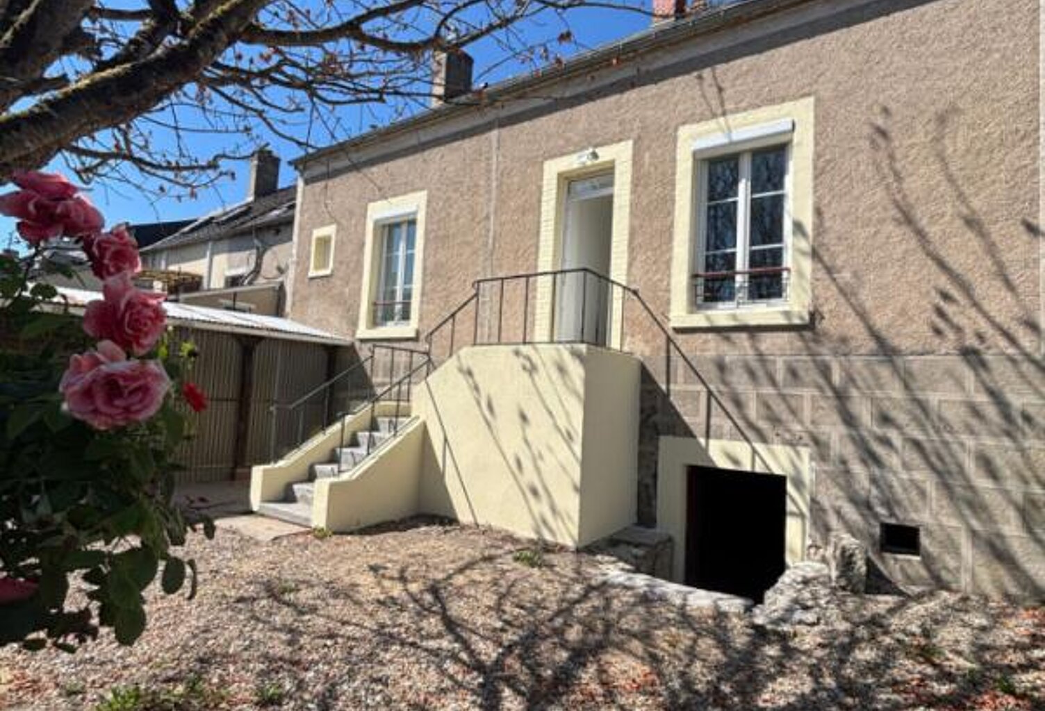 Maison 4 chambres de 123.5 M2 , MEHUN SUR YEVRE — photo 1