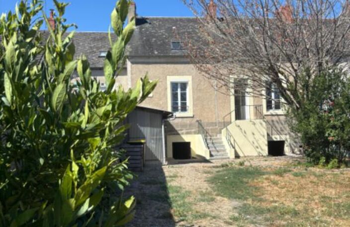 Maison 4 chambres de 123.5 M2 , MEHUN SUR YEVRE — photo 2