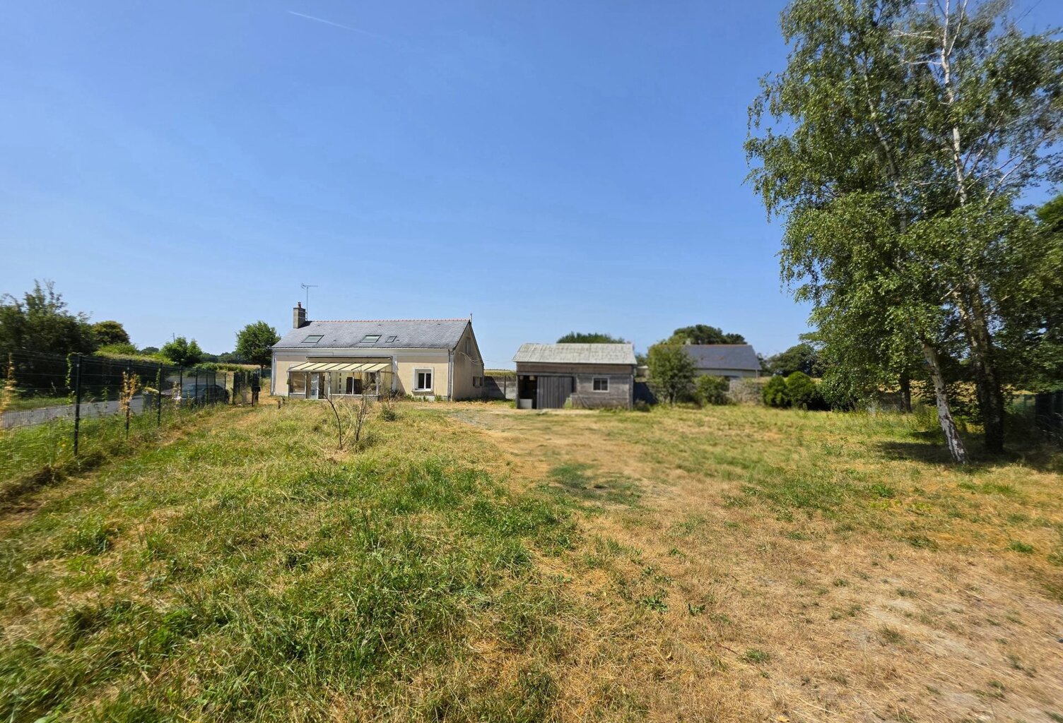 Maison de campagne, 4 chambres, terrain et grand hangar — photo 1