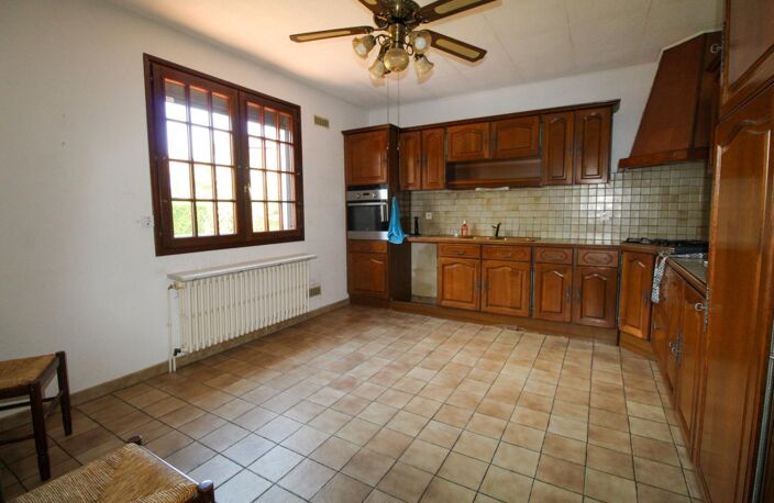 Maison 120 m² avec jardin et dépendances — photo 3