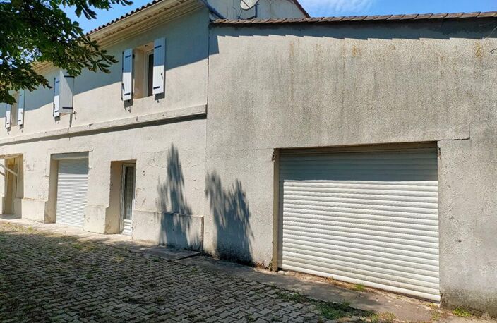 Maison Saint Loubes 9 pièce(s) 140 m2 — photo 2