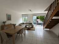 Duplex lumineux avec piscine, balcon et résidence fraîchement ravalée : un cadre de vie idéal aux portes de Bordeaux ! — photo 3