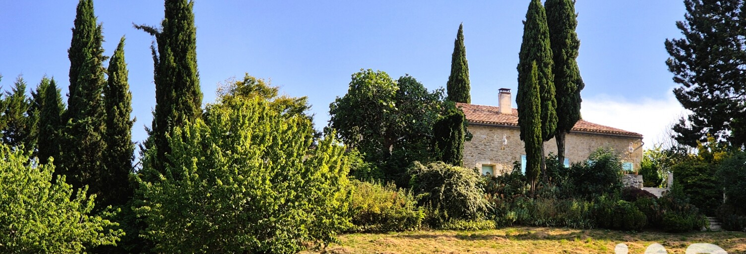Maison 7 Pièces 254 m² à vendre à Saint-Vincent-de-Pertignas (33420)