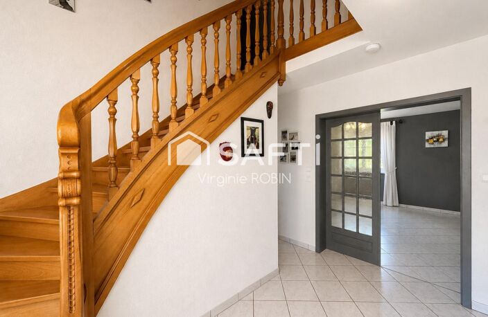Belle bâtisse pour les amoureux des grands volumes — photo 2