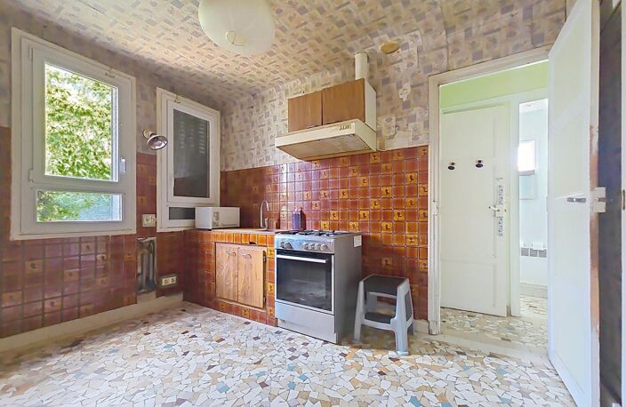 MAISON FAMILIALE DE 6/7 PIECES — photo 3