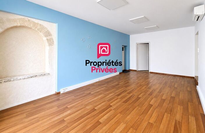 Immeuble en pierre avec garage, cour privative et fort potentiel d'aménagement — photo 2