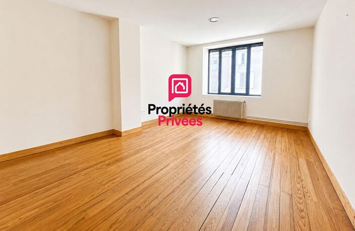 Immeuble en pierre avec garage, cour privative et fort potentiel d'aménagement — photo 4