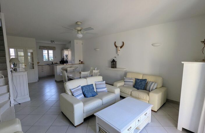 Marina triplex avec amarrage privé, terrasse et solarium — photo 2