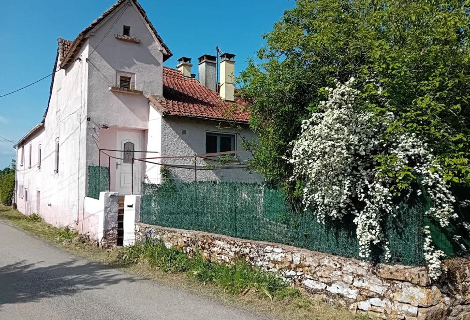 Immeuble 9 pièces  2 maisons — photo 1